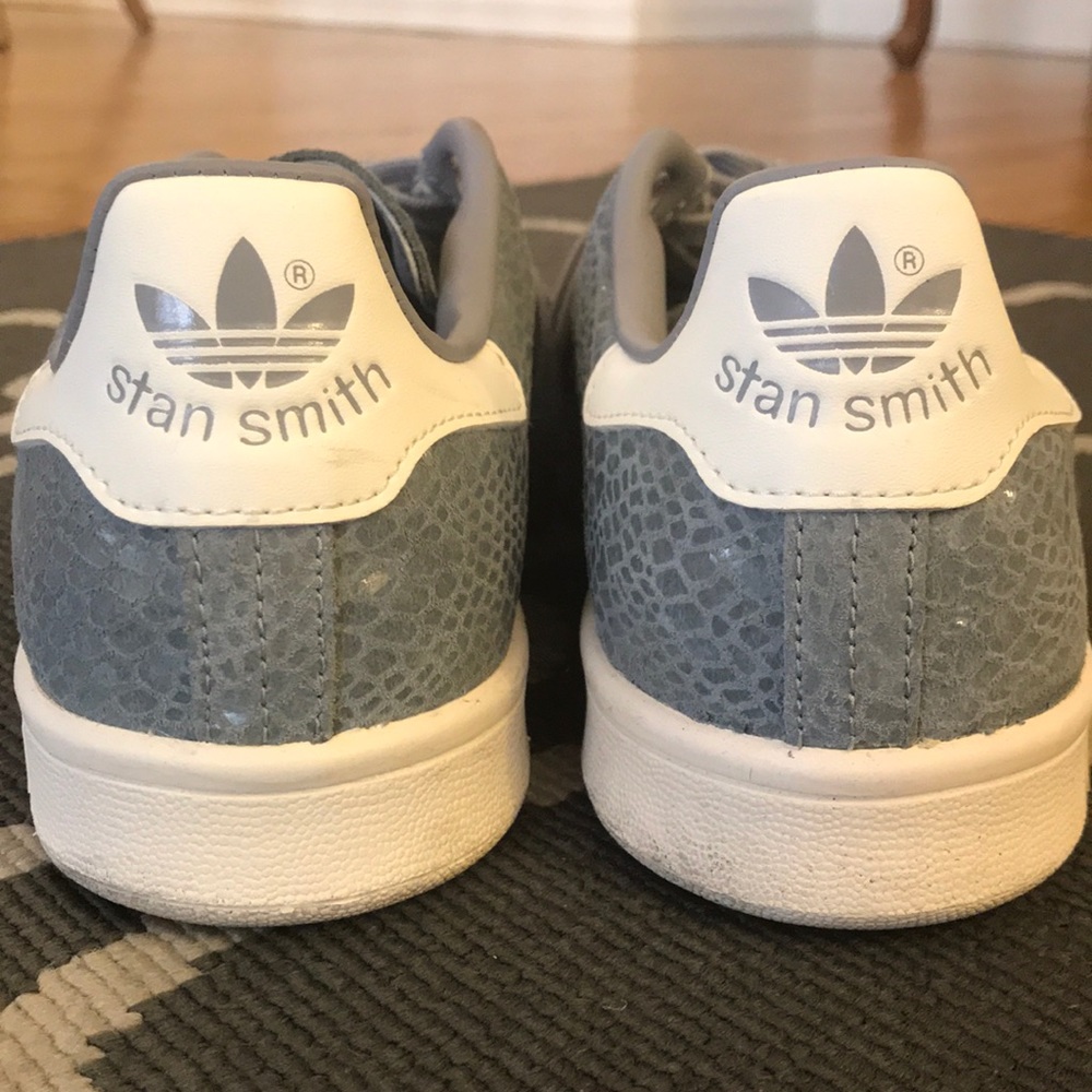 Size 7 Stan Smith Adidas sneakers